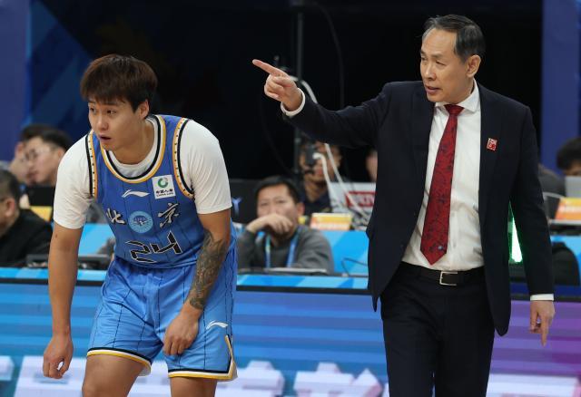 开云体育官方网站-8战5败北京首钢陷入僵局 伤病潮下外援乏力难破冰